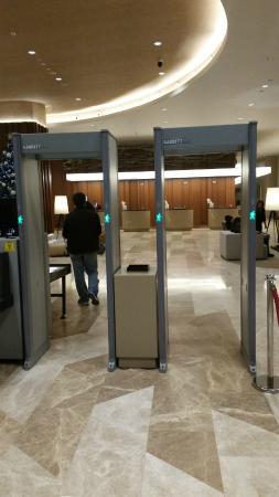 Jasa-Import-Walkthrough-Metal-Detector-Garrett-081398881288.jpg